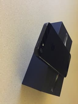 iPhone 5 (Unlocked) 3