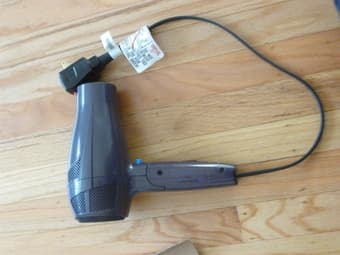 Hair dryer, 10$ 2