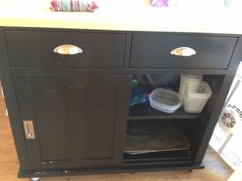 Kitchen island/cart for sale (crate and barrel) with bar stools 2