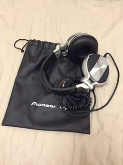 Pioneer HDJ-1500 Headphones 1
