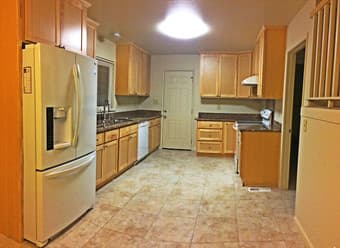 *Furnished bedroom on College Ave, Walk to Campus/California Ave* 2