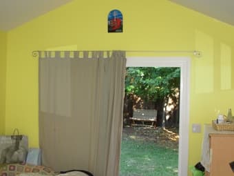 Cozy studio cottage in private setting $1600 3