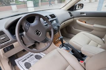 2005 Honda Accord V6 - $9499 3