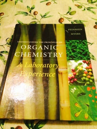 Understanding the Principles of Organic Chemistry: A Lab Experience 1