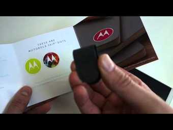 Really Good Condition AT&T Moto X with Motorola Skip and Original Box 2