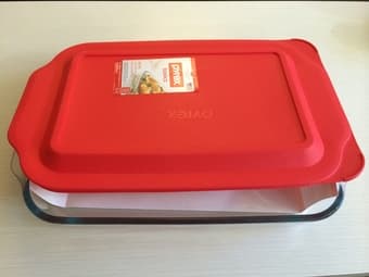 Pyrex Baking Dish with Lid $10 OBO 1