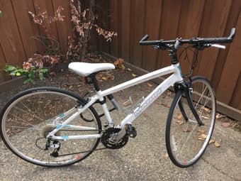 Hybrid women's bike (Marin Terra Linda 2012, 15") 1