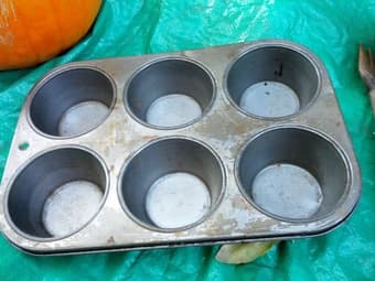 King Size muffin pan - $2 1