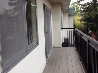 one room in 2b1b palo alto 1