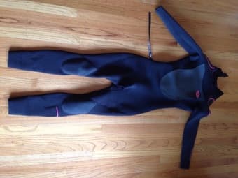 Wet suit woman 3