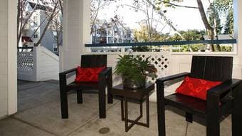 $1550 / 930ft² - 1BD/1BA in a luxurious 2BR/2BA Apartment in Downtown 3