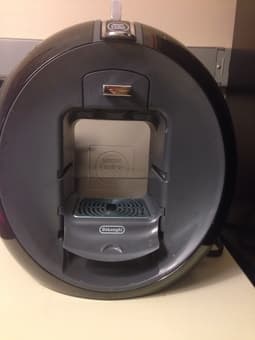 Dolce Gusto by De'Longhi coffee maker - $50 1