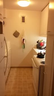 Furnished 1BD/1BT in Escondido Village (for couples) - Dec. 9 - Jan. 2 3