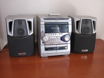 For Sale: High quality 3-part stereo system, $20 OBO 1