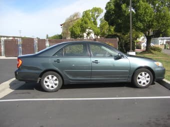 Toyota Camry 2