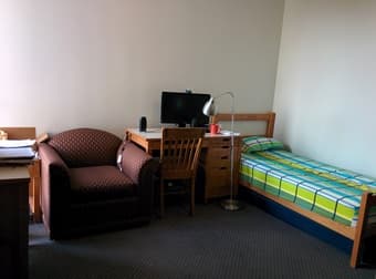 Stanford EV highrise sublet, male only, from Dec 7 - Jan 3 (700$), 2