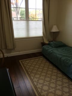 Title: furnished 1br/1ba suite near Stanford in a new house 1