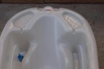 Baby bathtub Primo $5 3