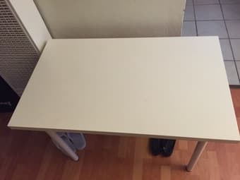 Nice white study table for $15 2