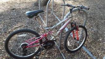 Mountain Bike for $70 (helmet, lock, front and rear lights for free) 1