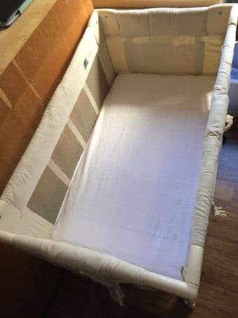 Arm's reach co-sleeper (baby bassinet )for sale 2