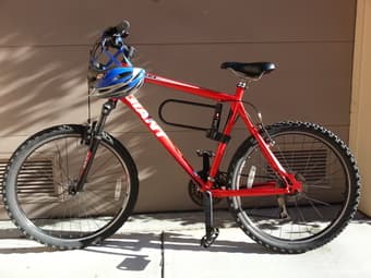 Moving sale: great mountain bicycle 1