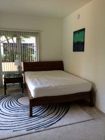Room available in 3BR/3BA Mountain View apartment starting Jan. 15 3