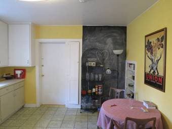 $1350 Unfurnished room in friendly Menlo Park house (menlo park) 2