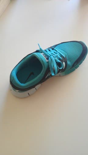 Nike Women's Free Run 2 $70 size 7.5 3