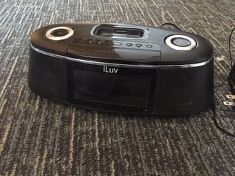 IHOME type alarm clock/speaker for IPhone 4 or older 20$ 1