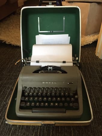 Vintage Typewriter 150$ OBO 2