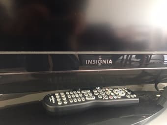 32" Vizio T.V. 3