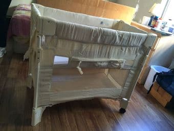Arm's reach co-sleeper (baby bassinet )for sale 1