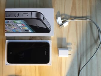Iphone 4s 16gb. Unlocked. Very good condition $160 OBO 1