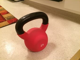 25lbs Kettlebell 35$ 1