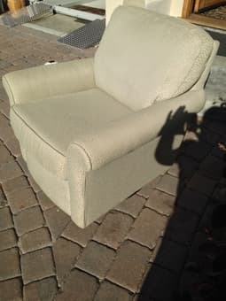 Swivel rocking chair - $80 - Palo Alto 1