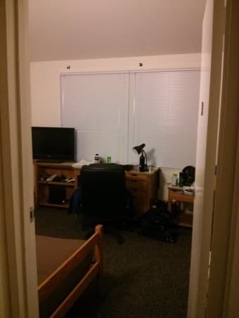 EV Low Riser, Big Room 5th Feb-11th March. $799. TV,XBOX 3