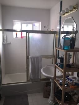 1bdrm available March 1 1