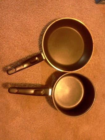slow cooking pot and 6 inch pans 2