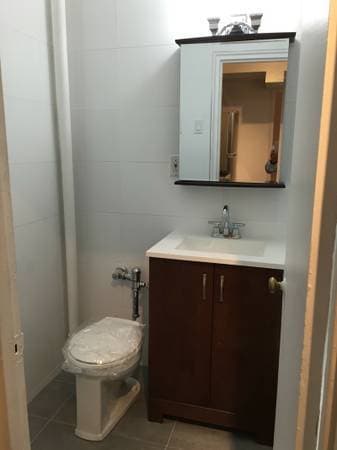 Renovated Furnished Studio Apartment in Sublet for March- NYC, UES 3