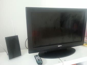 [Sale-Mark-down] TV & Antenna; Golf Push Cart; Stand Bag; and Metal Be 1