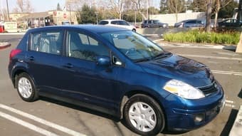 Nissan Versa(SL Hatchback 4D), 2012 2
