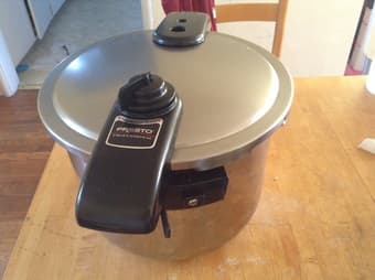 Electric rice cooker, pressure cooker, stockpot 3