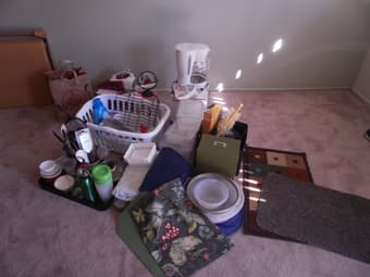 Moving sale (small stuffs: free ~$2, each) 1