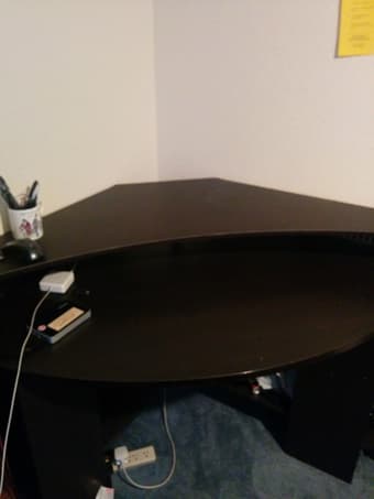 corner desk $20 (Stanford) 1
