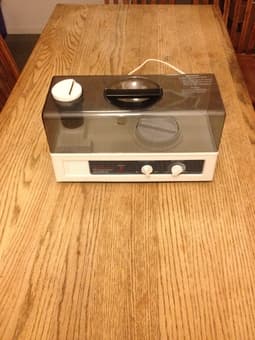 Ultrasonic humidifier - $20 1