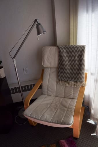 IKEA ARMCHAIR $45 1