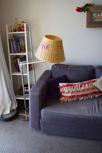 BEAUTIFUL FLOOR LAMP (WIKCER) $35 1