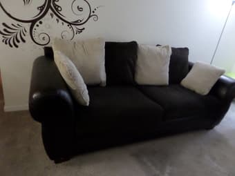 sofa for sale. good deal 1