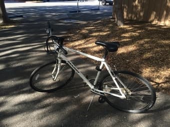 Pavement Bikes---White MARIN city Sport bike with lock - $200 1